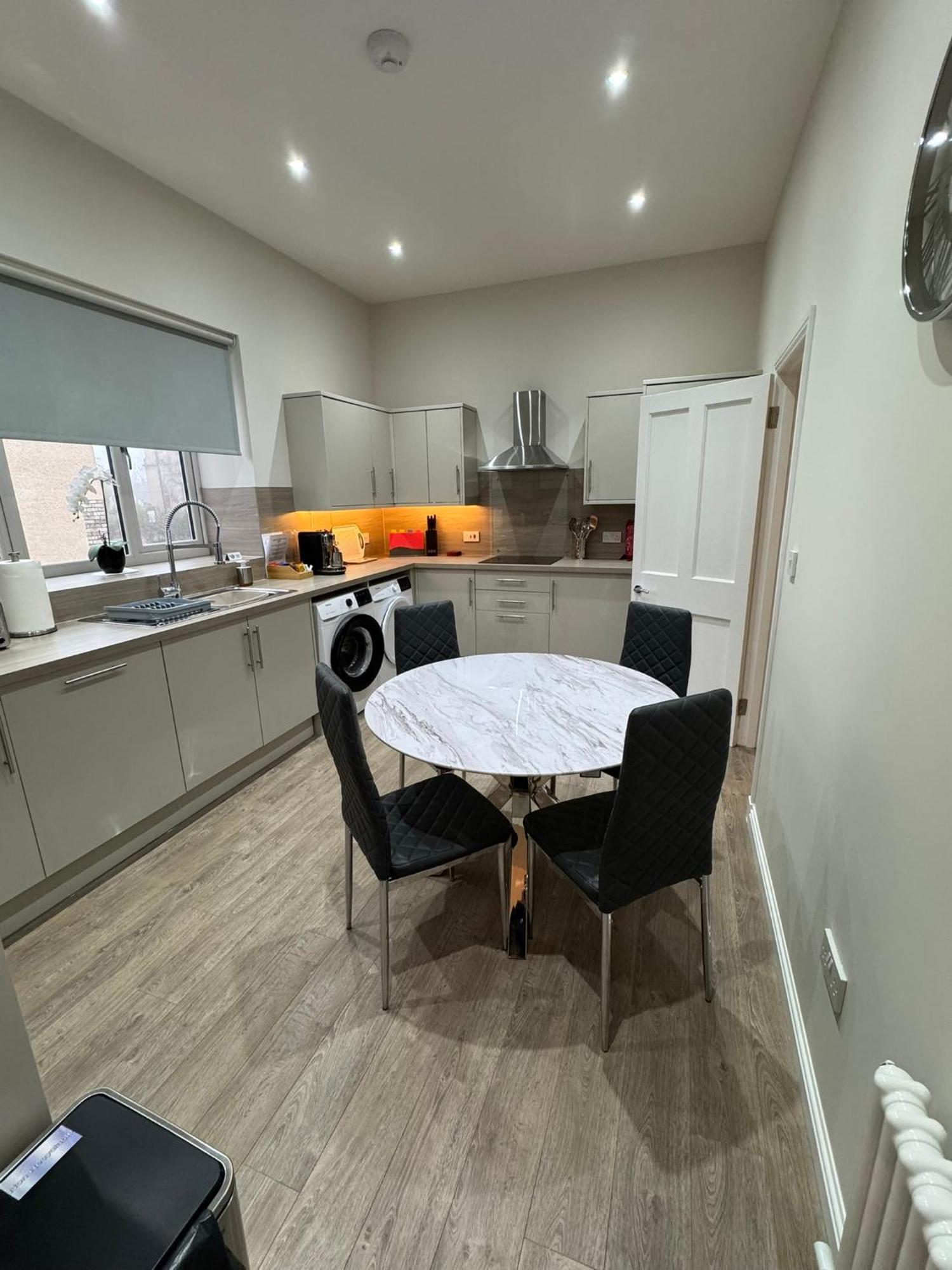 Luxury 2 Bedroom Cottage West Calder Exterior foto